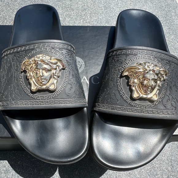 Versace Women's Black Gold Medusa Palazzo Sandals Slides size 40 - Picture 4 of 14